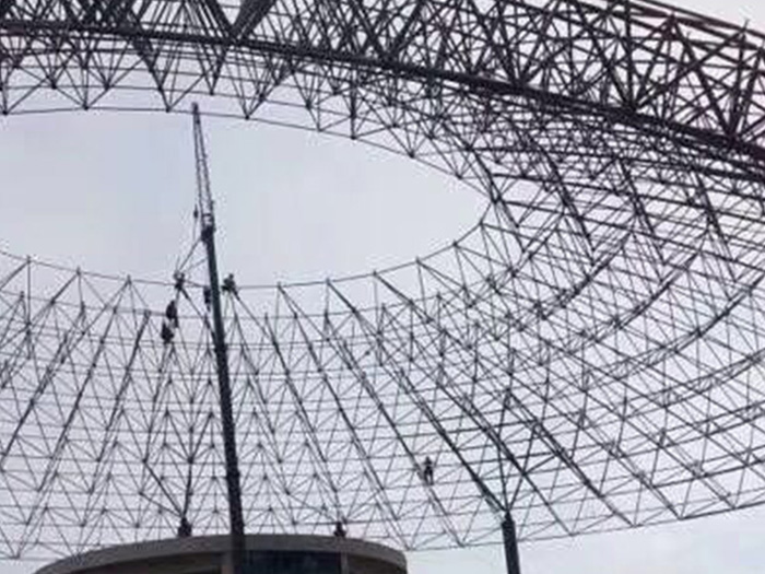 阿勒泰篮球馆球形网架厂家价格